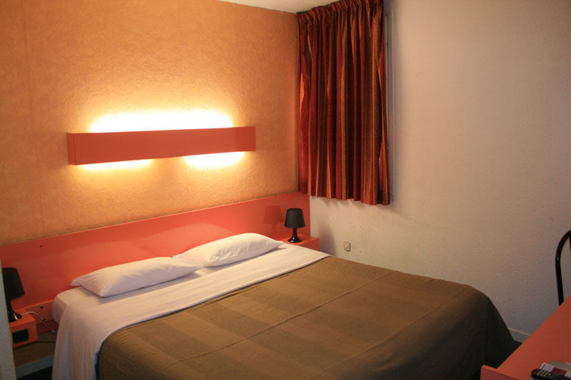 Hotel De Bordeaux Toulouse Bagian luar foto