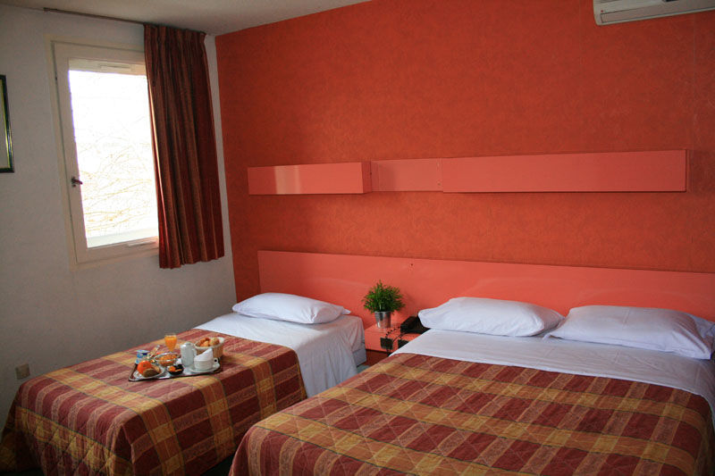 Hotel De Bordeaux Toulouse Bagian luar foto