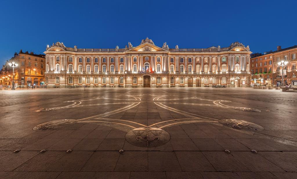 Hotel De Bordeaux Toulouse Bagian luar foto